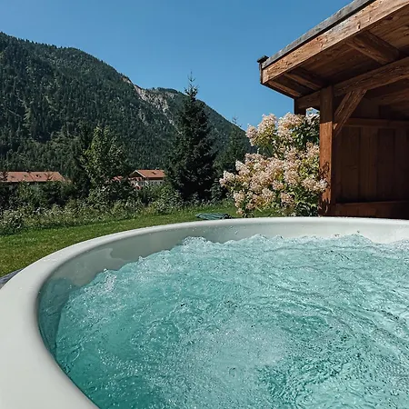 Nordic Mit Privatem Whirlpool Und Sauna Chalet