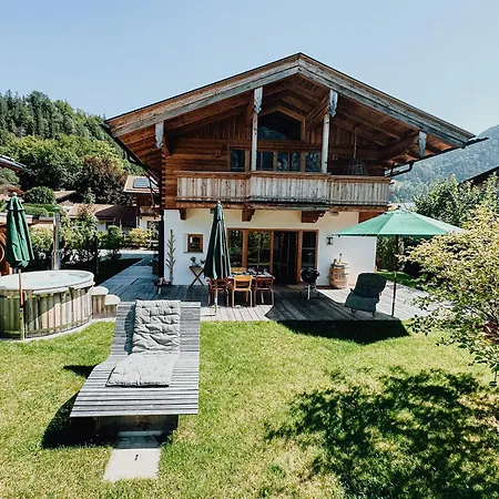 Nordic Mit Privatem Whirlpool Und Sauna Chalé Bayrischzell